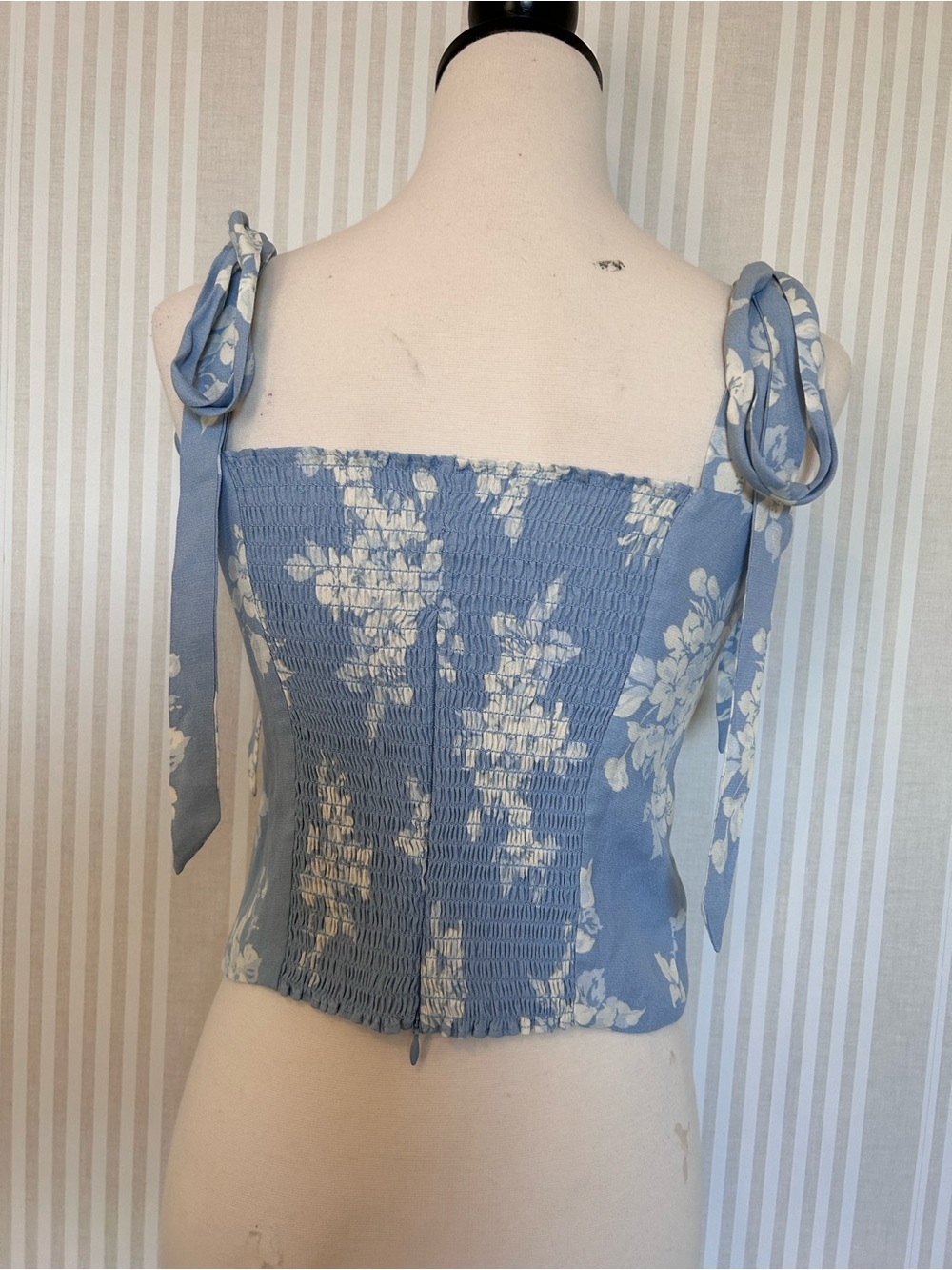 Reformation Ellora Floral Tie-Shoulder Square Neck Crop Top Light Blue Sz 8 NEW - Picture 7 of 11